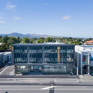 https://golden-hotel.top-hotels-christchurch.com